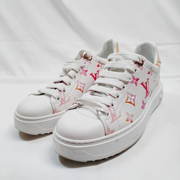 Louis Vuitton Sneakers Women Whites Leather (calf) 650-071425 - Picture 1 of 9